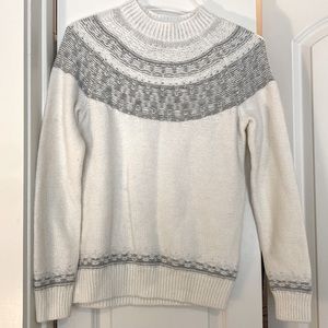 Gap sweater size S